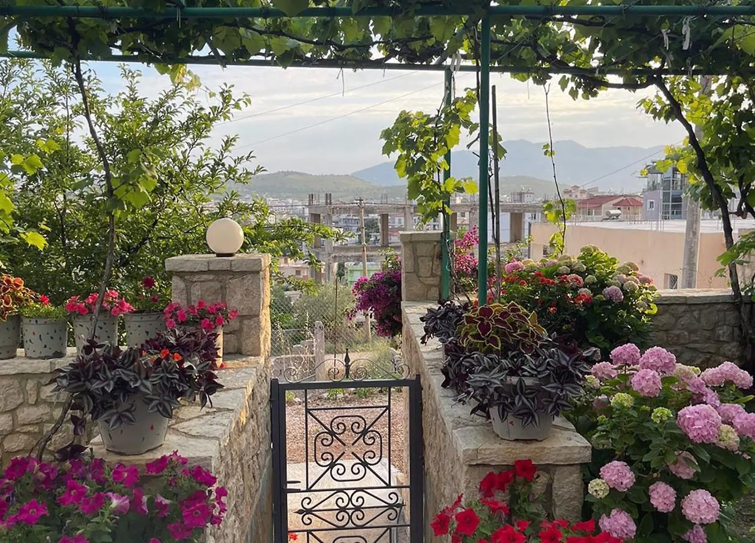 Green Garden Villa كساميل ألبانيا